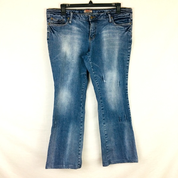 no boundaries bootcut jeans